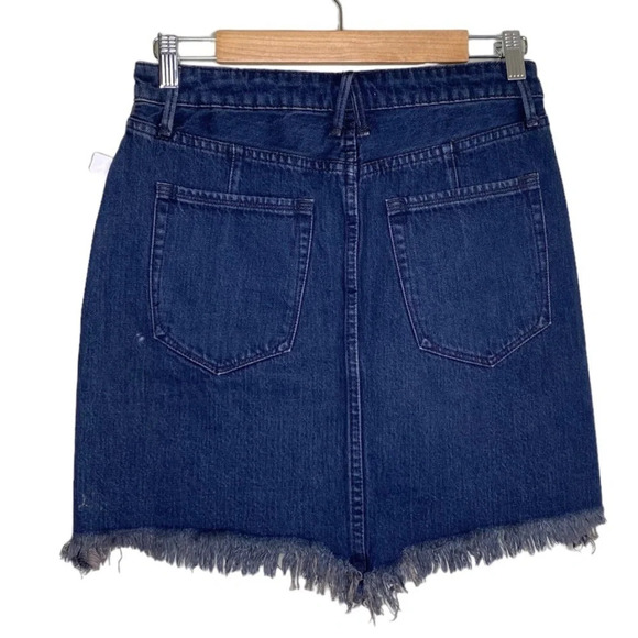 ✨NWT Good American Dark Wash Blue High Rise Frayed Hem Denim Jean Mini Skirt 26 - Picture 7 of 9